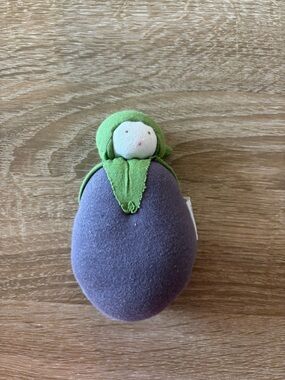 under the nile Organic Eggplant Veggie Toy